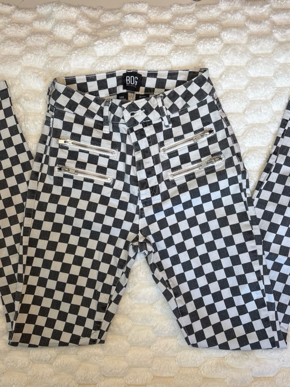 BDG Checkerboard High-Rise Twig Skinny Jeans Size W25 - Urban Outfitters